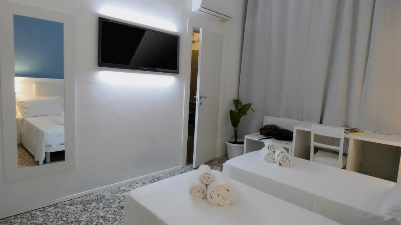 Regina Margherita - Bed And Breakfast & Rooftop Lounge Bar Сиракузы Экстерьер фото